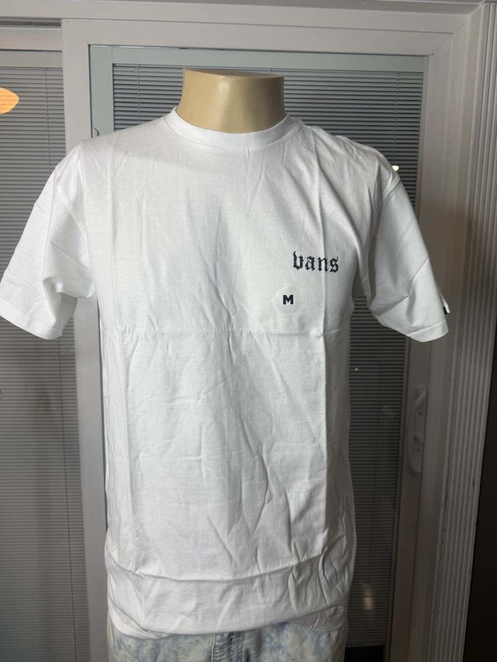 NWT Men’s Vans graphic-print T-shirt